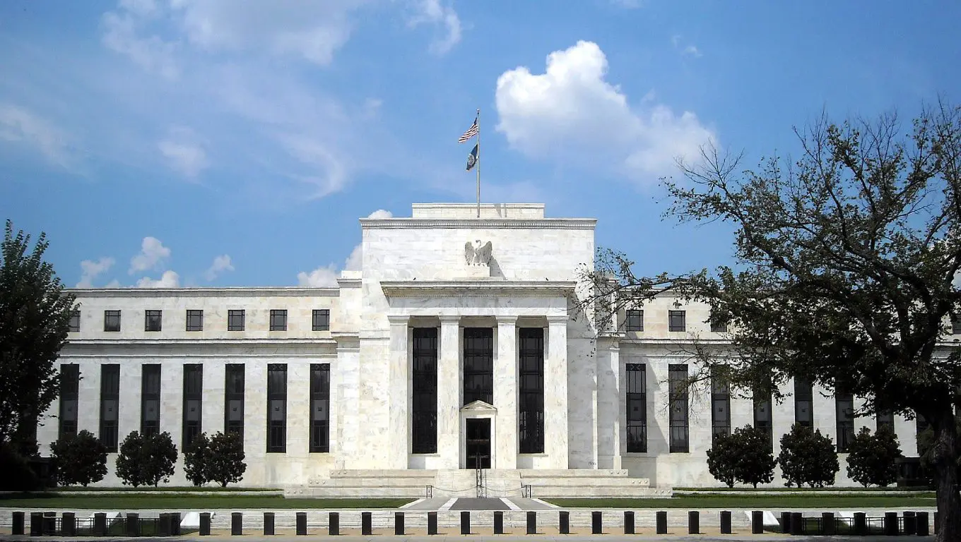 LA FED ALZA I TASSI: COME MAI?